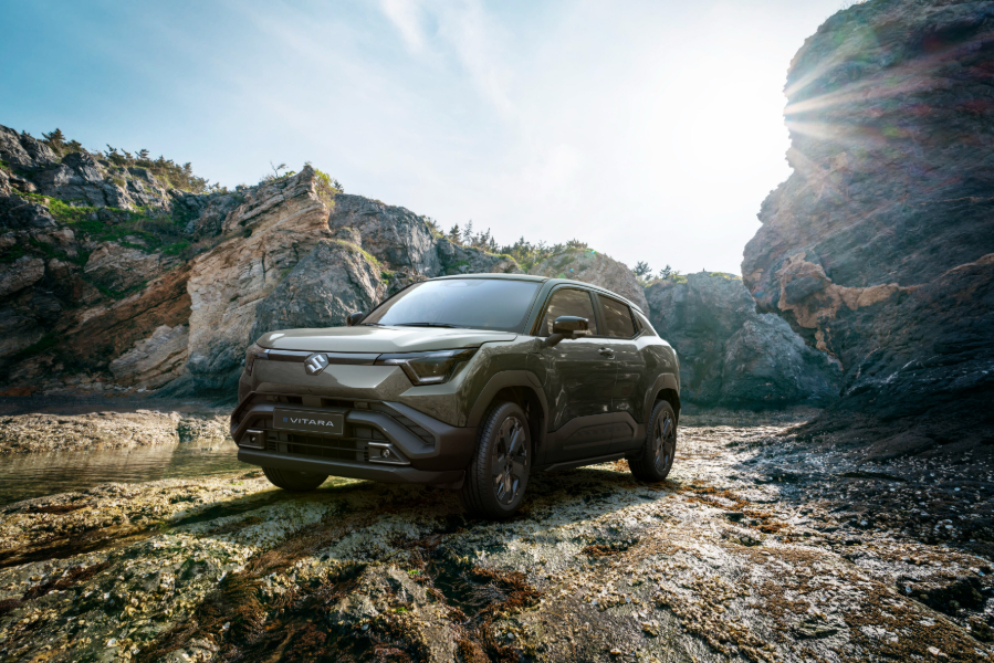 Suzuki supports Sam Thompson in Soccer Aid’s Match Ball Mission