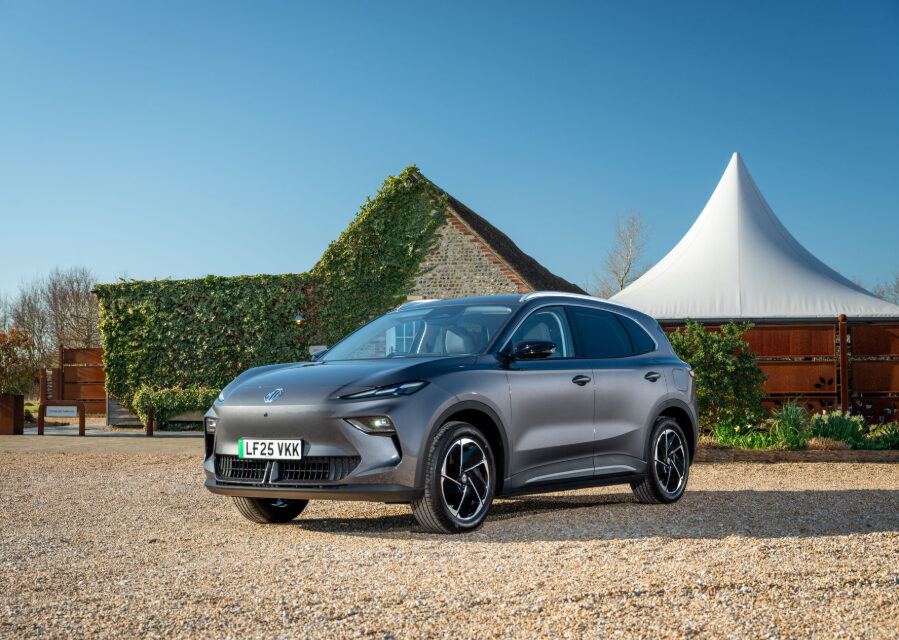 MG announces EV grant to support UK customers