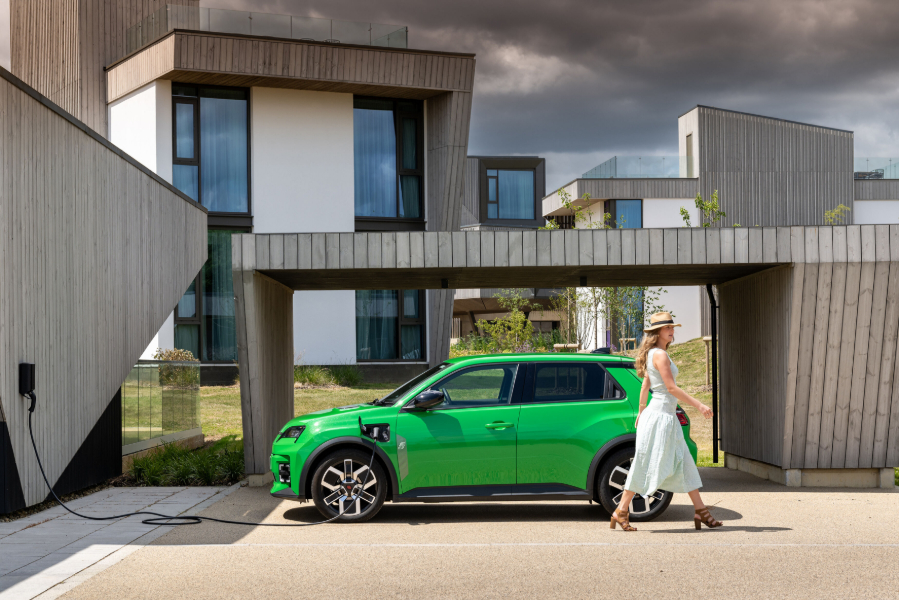Mobilize partners with Andersen EV to provide Renault Group customers with designer EV charging solutions