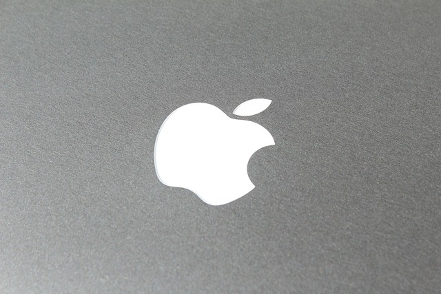 Apple Earnings Preview: Navigating Growth, Tariffs, and AI Innovation