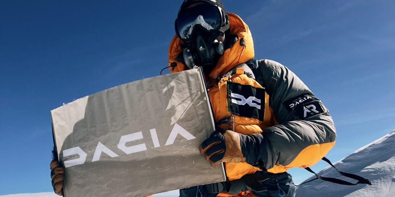 Peaky Blinder! Dacia Adventure Community member, Akke Rahman, conquers Manaslu in just 9 days