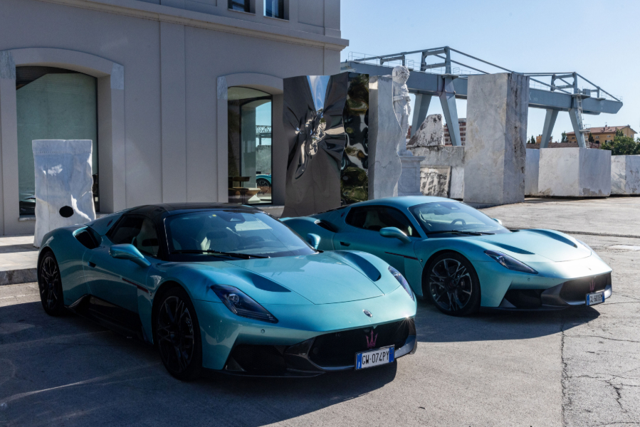 Maserati MCPURA brings the pure essence of Italian performance on the roads of Versilia