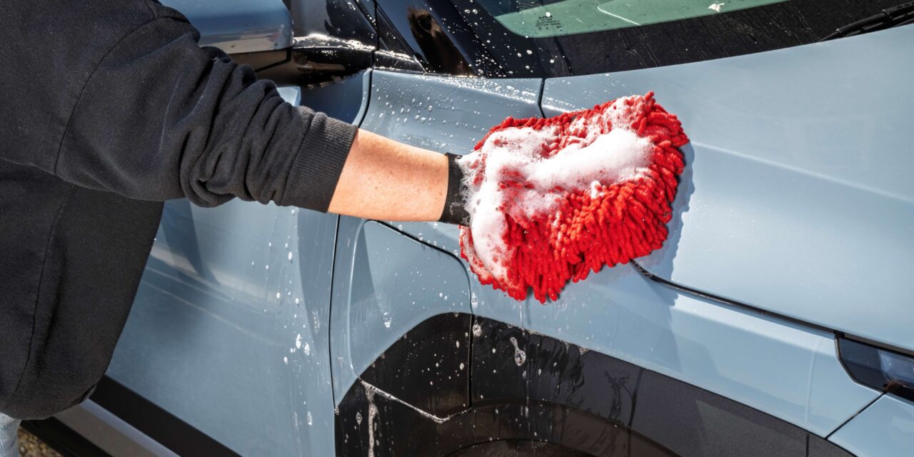 Ditch the pants and socks order! Men are more likely to prefer car care gifts this Christmas