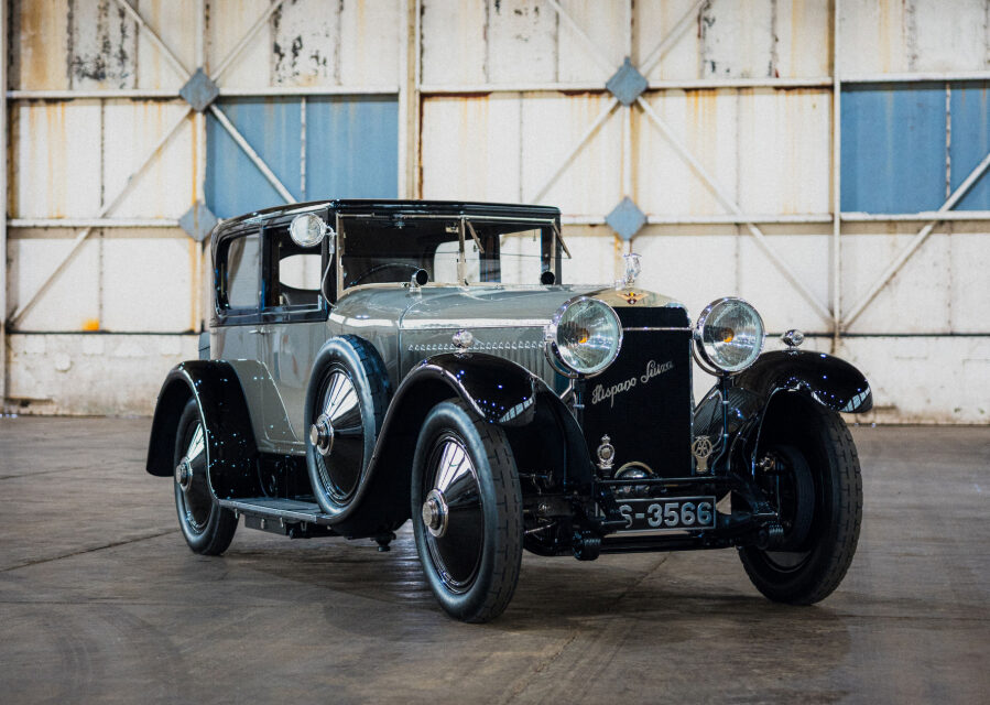 Sparkling night celebrates skills, stars and spectacle in Britain’s booming historic vehicle industry