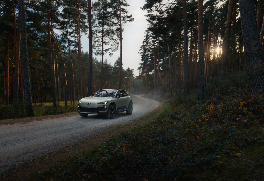 The Volvo EX60 Cross Country is built to do and see more