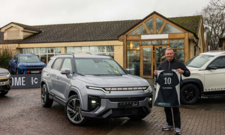 Football cult hero Lee Trundle completes deadline-day move to KGM Motors UK as brand ambassador