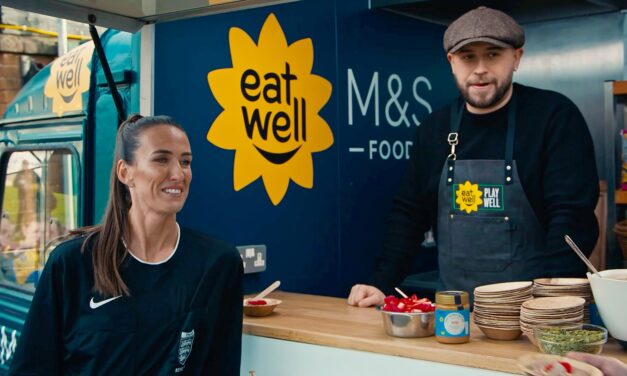 ENGLAND LEGEND, JILL SCOTT, VISITS MANCHESTER CLUB TO TACKLE NUTRITION GAP IN GRASSROOTS FOOTBALL.