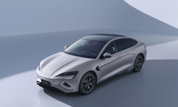 BYD launches new model year 2026 SEAL saloon: more practicality, increased customisation and greater specification