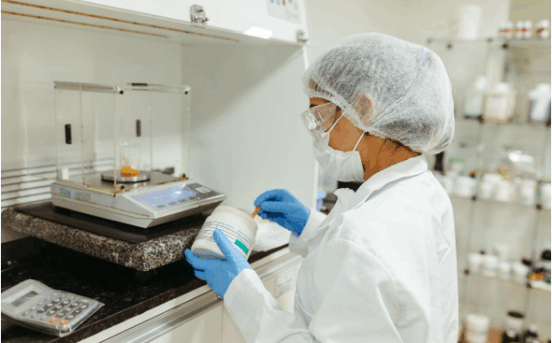 The importance of precision weighing in pharmacy dispensing